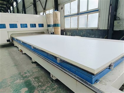 Sklolaminátový obkladový panel RV